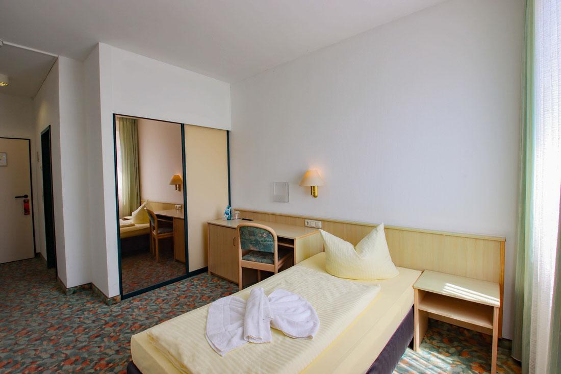 Hotel Astor Альтенбург Экстерьер фото